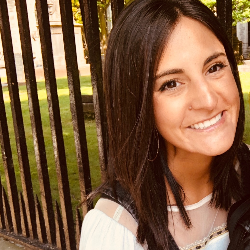 Meet your Posher, Alyssa